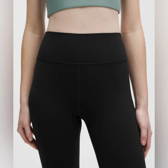 Lululemon Groove High-Rise Flared Pant in Black Size 6 - Picture 4 of 10